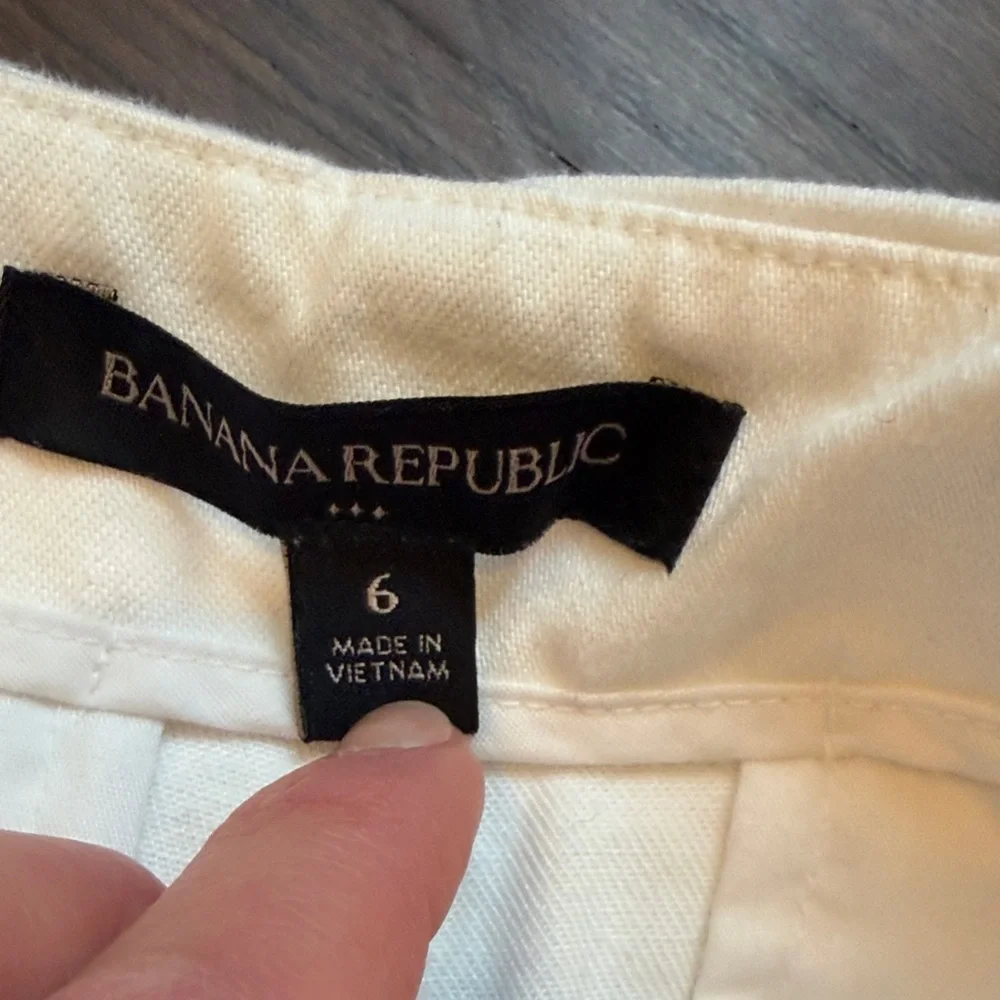 Banana Republic elevate your